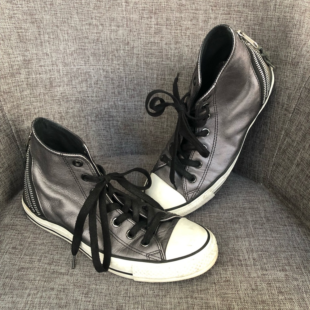 Special edition leather high top Converse